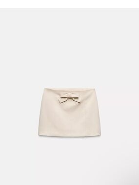 Zara Cream Mini Skirt with Front Bow